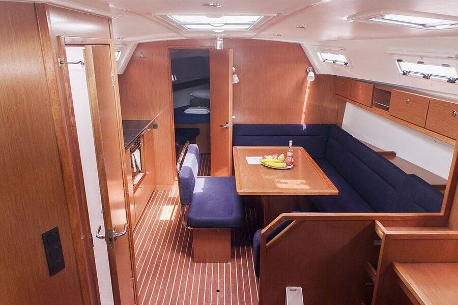 Sailing yacht Bavaria Cruiser 40 Klelia