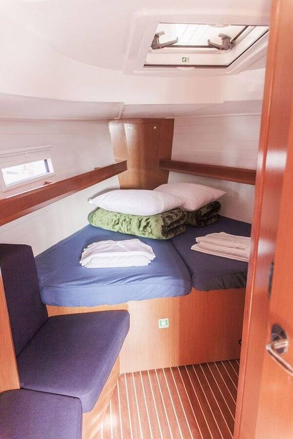 Sailing yacht Bavaria Cruiser 40 Klelia