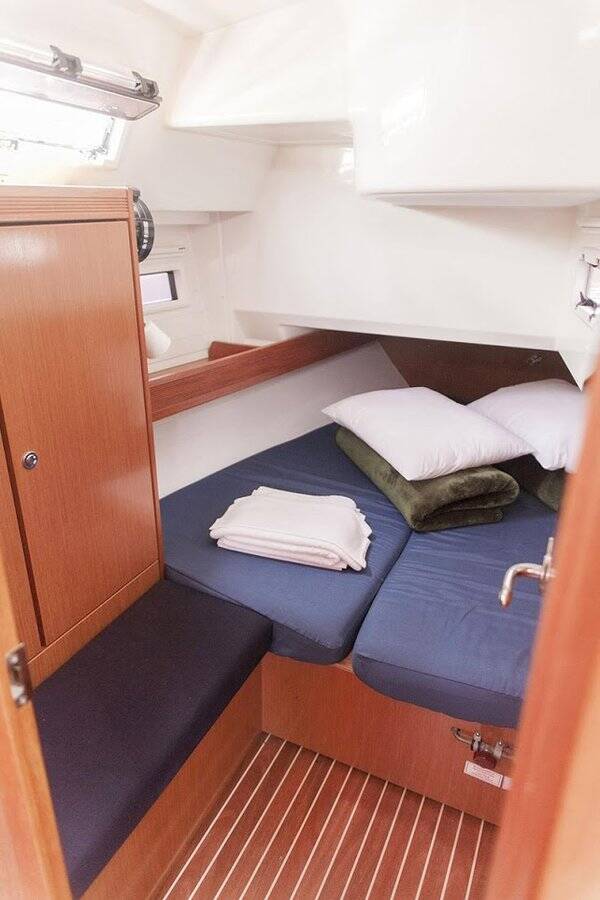 Sailing yacht Bavaria Cruiser 40 Klelia