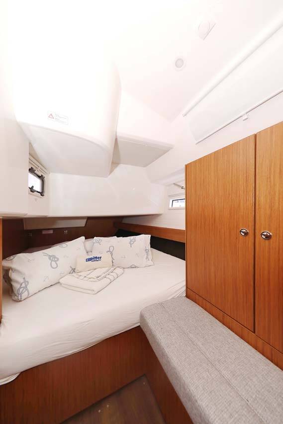Sailing yacht Bavaria Cruiser 41 Style Madrugada