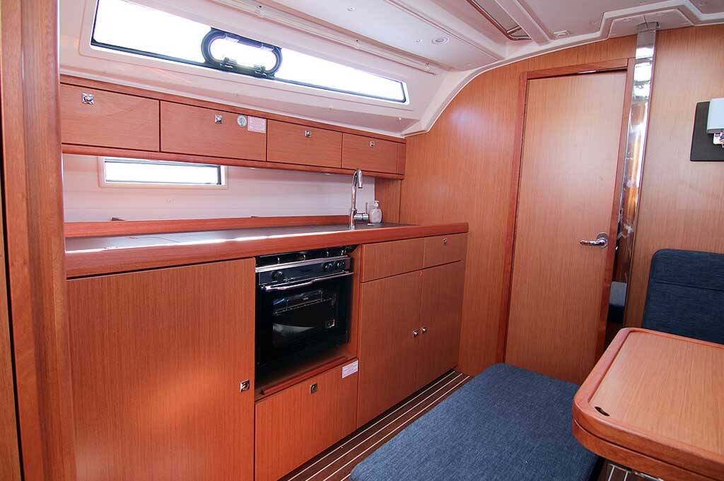 Sailing yacht Bavaria Cruiser 41 Nostalgia