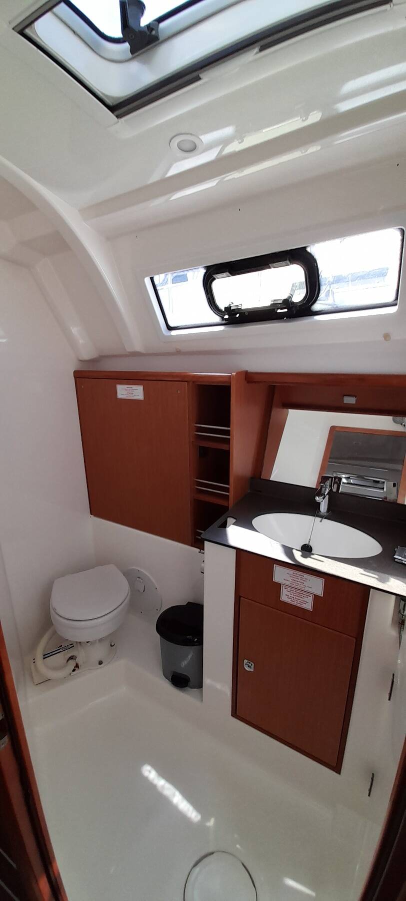 Sailing yacht Bavaria Cruiser 41 Nostalgia