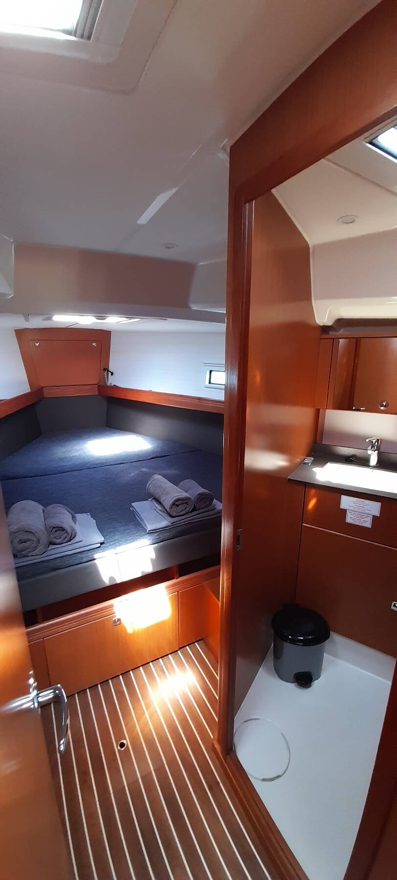 Sailing yacht Bavaria Cruiser 41 Nostalgia