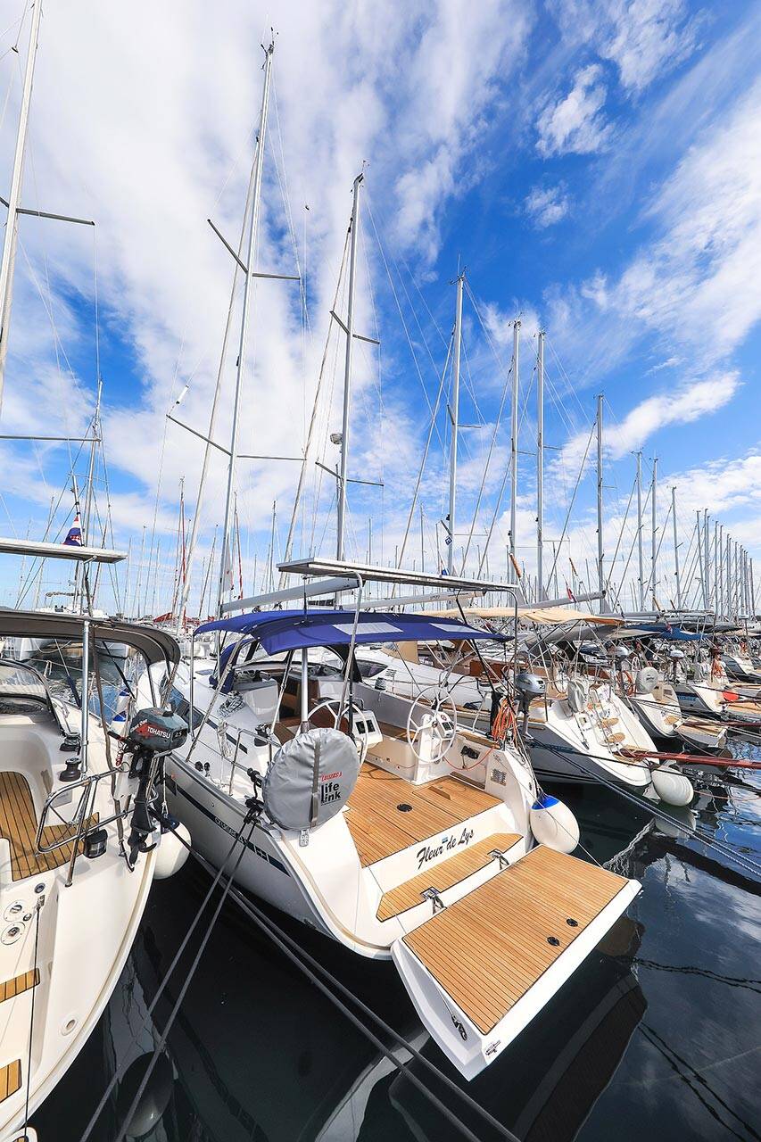 Sailing yacht Bavaria Cruiser 41 Fleur de Lys