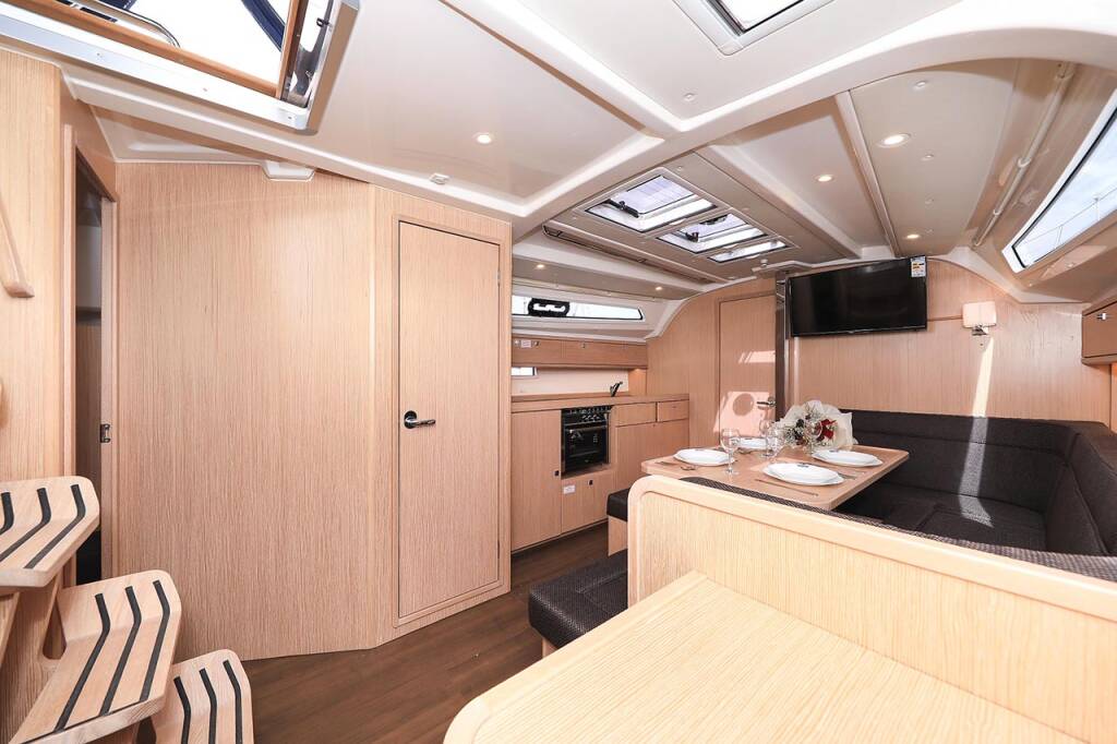 Sailing yacht Bavaria Cruiser 41 Fleur de Lys