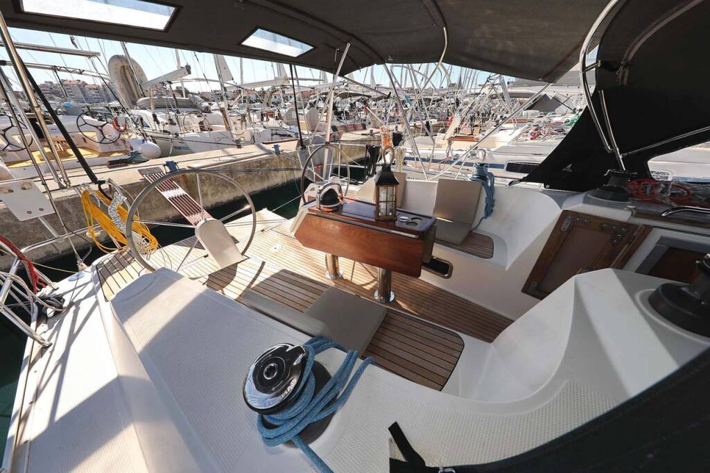Sailing yacht Bavaria Cruiser 41 Kirka