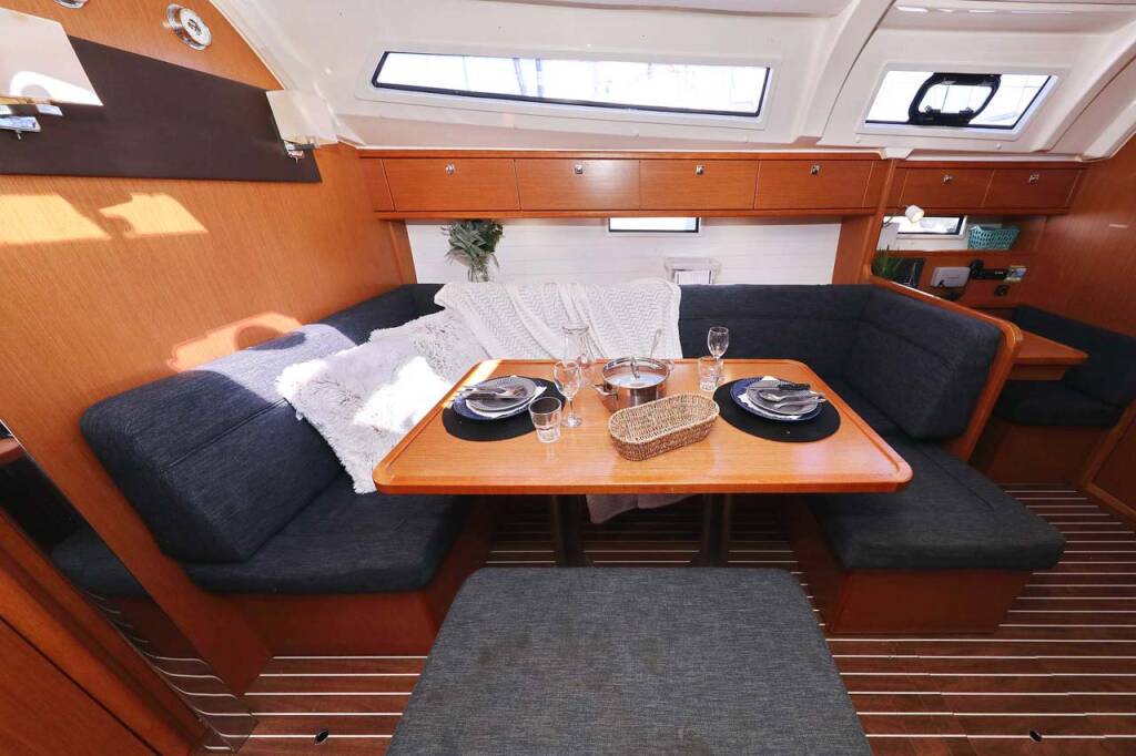 Sailing yacht Bavaria Cruiser 41 Kirka