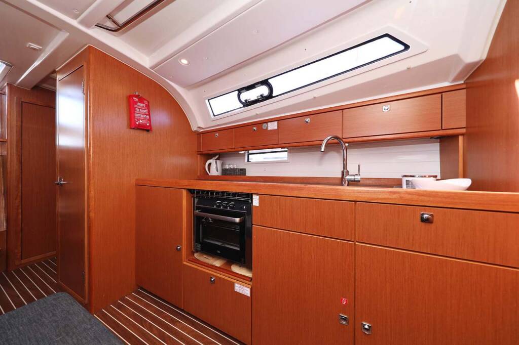 Sailing yacht Bavaria Cruiser 41 Kirka