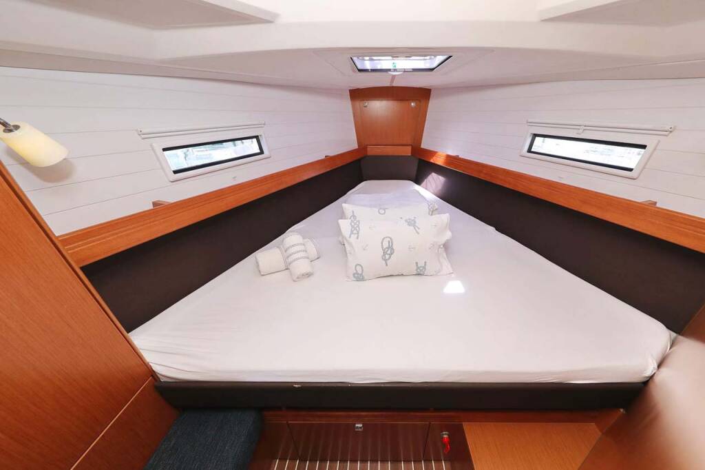 Sailing yacht Bavaria Cruiser 41 Kirka