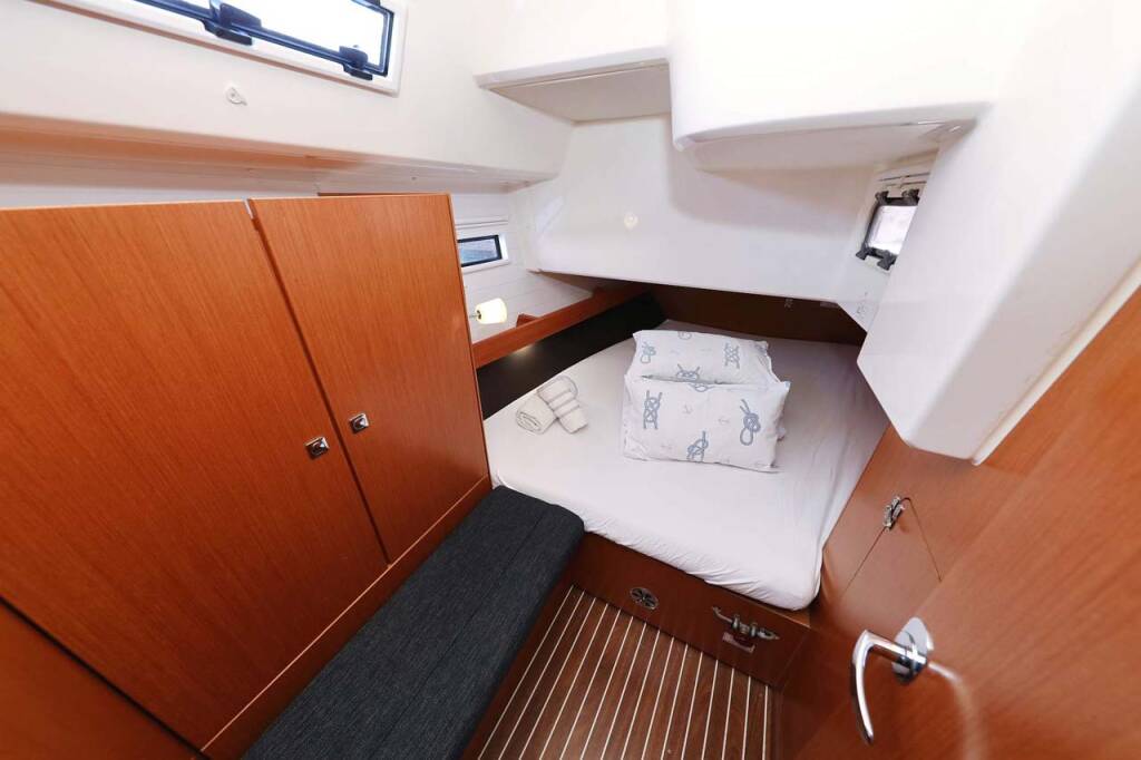 Sailing yacht Bavaria Cruiser 41 Kirka