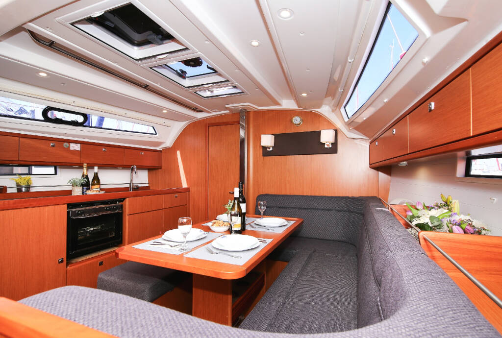 Sailing yacht Bavaria Cruiser 41 Morellina