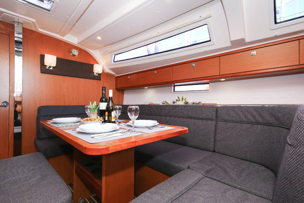 Sailing yacht Bavaria Cruiser 41 Morellina