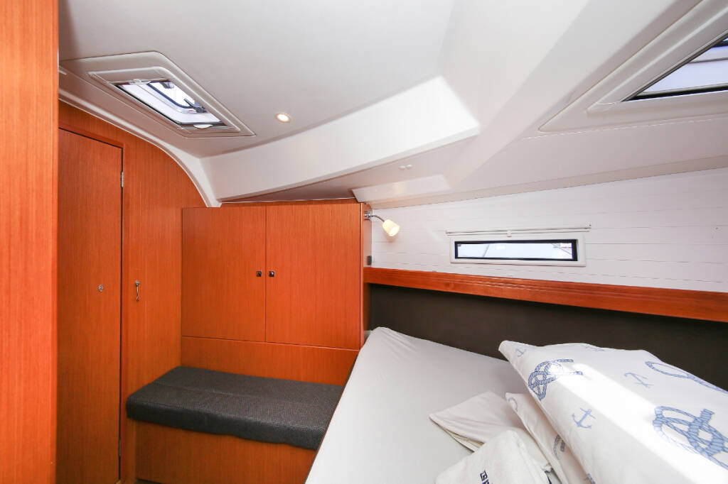 Sailing yacht Bavaria Cruiser 41 Morellina