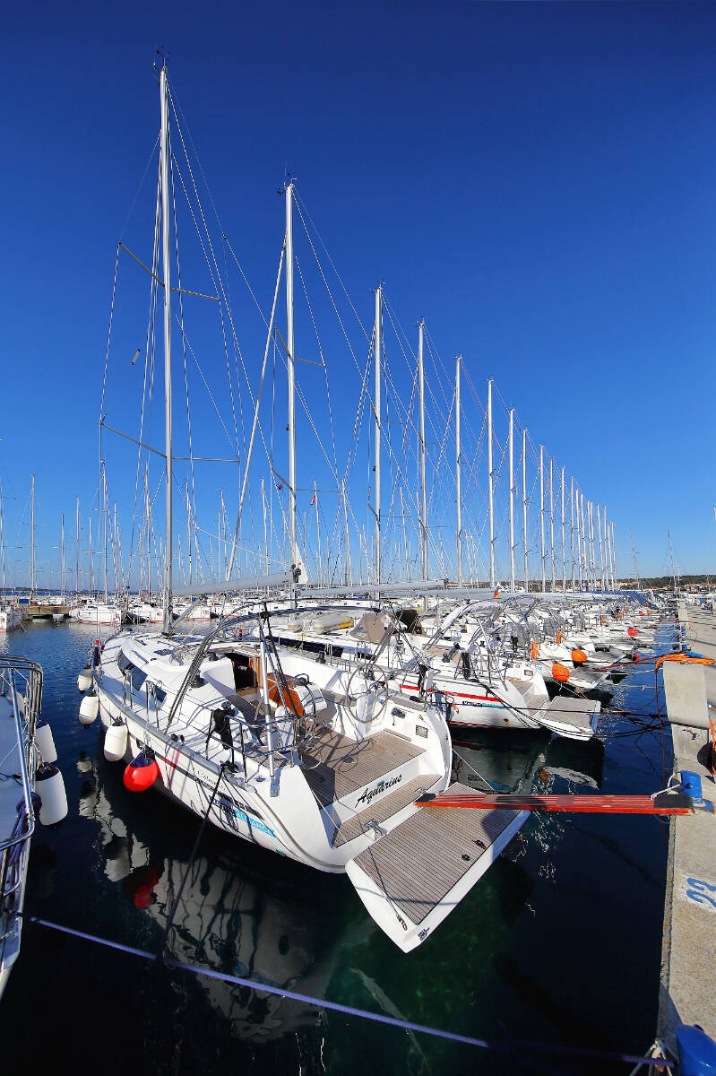 Sailing yacht Bavaria Cruiser 41 Aquarius