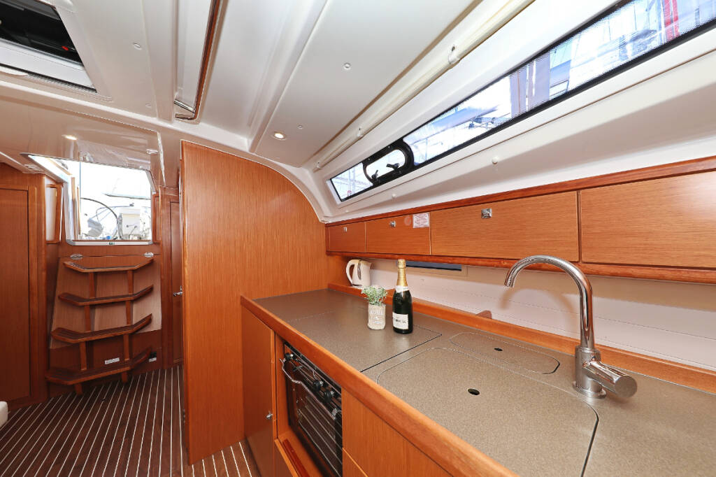 Sailing yacht Bavaria Cruiser 41 Aquarius