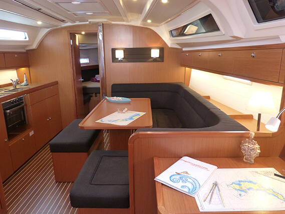 Sailing yacht Bavaria Cruiser 41 Xenia
