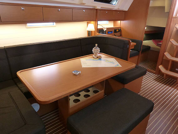 Sailing yacht Bavaria Cruiser 41 Xenia