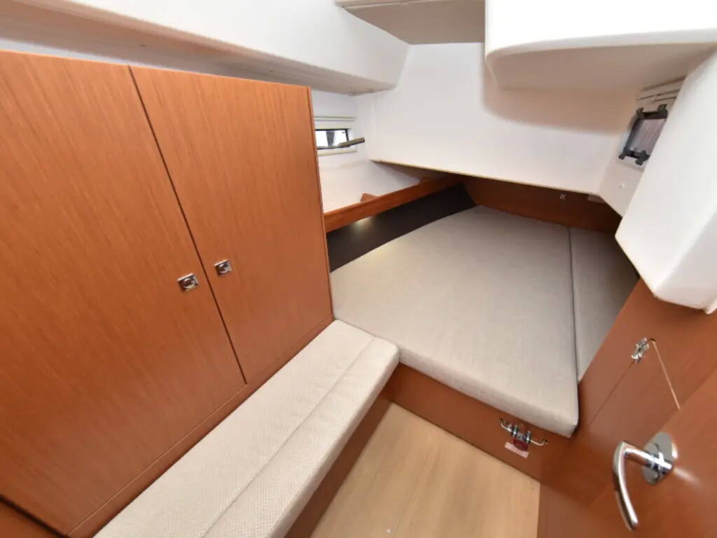 Segelyachten Bavaria Cruiser 41 ECONOMY