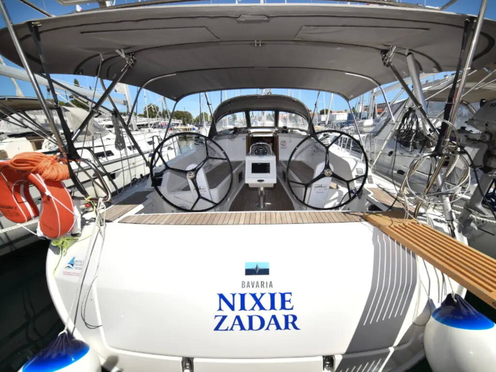 Sailing yacht Bavaria Cruiser 41 Nixie