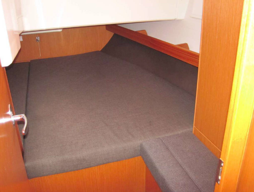 Sailing yacht Bavaria Cruiser 41 ECONOMY