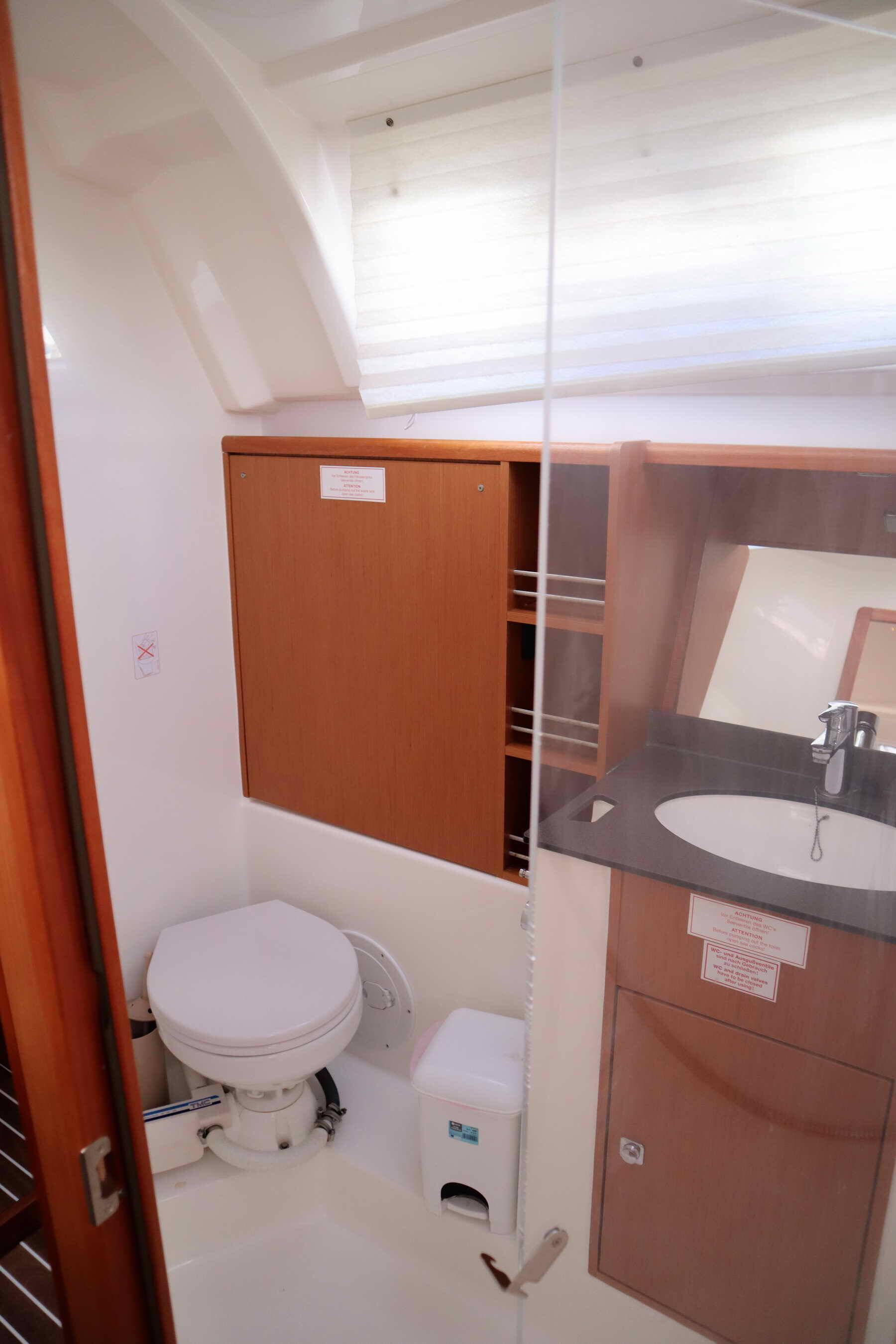 Sailing yacht Bavaria Cruiser 41 ECONOMY