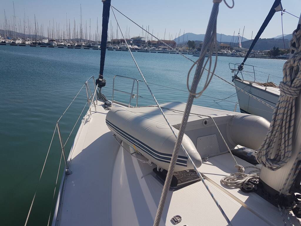 Sailing yacht Bavaria Cruiser 41 Marea