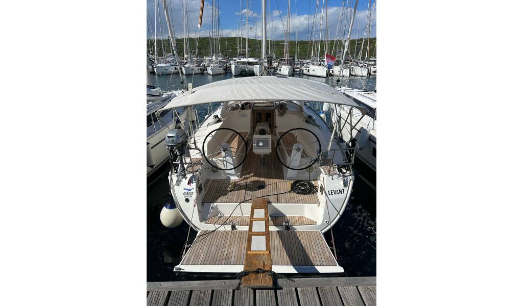 Sailing yacht Bavaria Cruiser 41 Levant