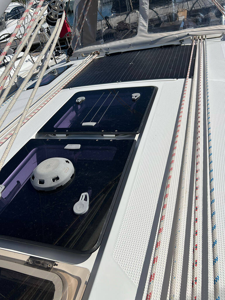 Sailing yacht Bavaria Cruiser 41 Levant