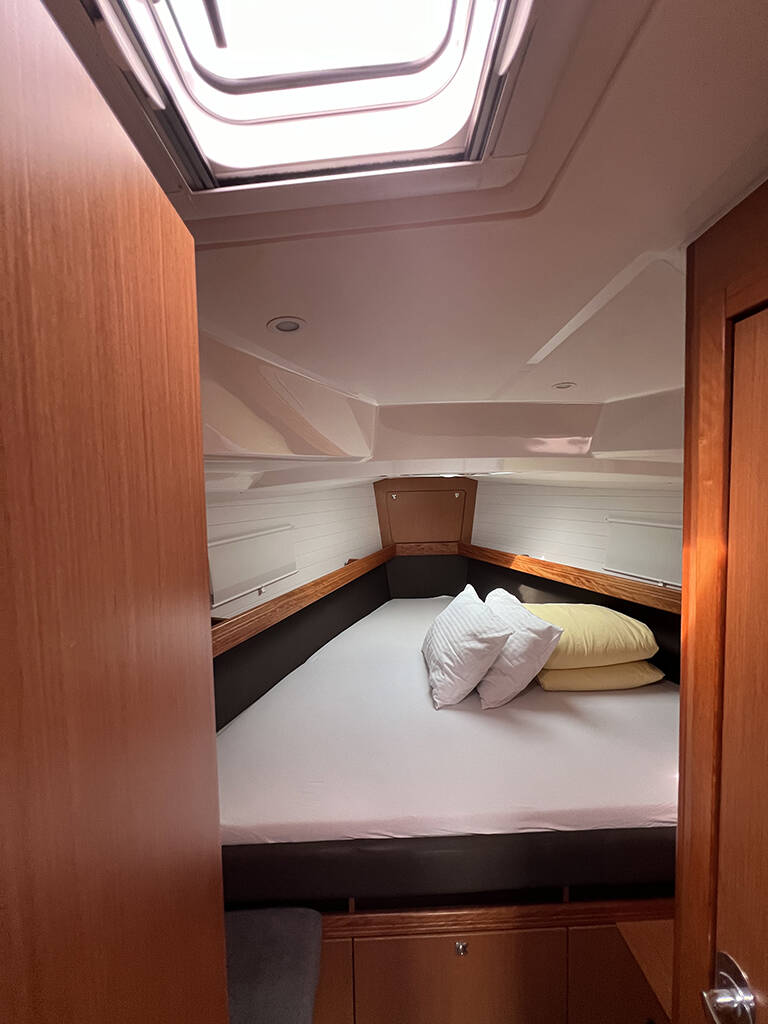 Sailing yacht Bavaria Cruiser 41 Levant