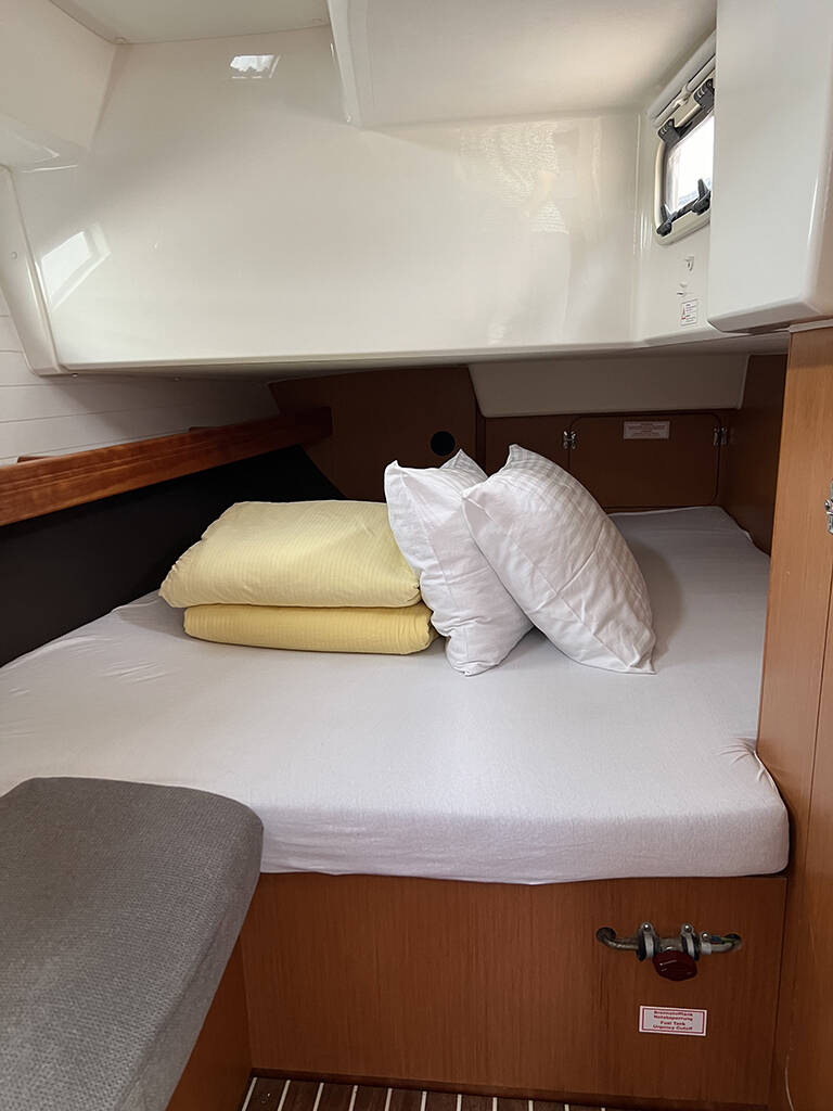 Sailing yacht Bavaria Cruiser 41 Levant