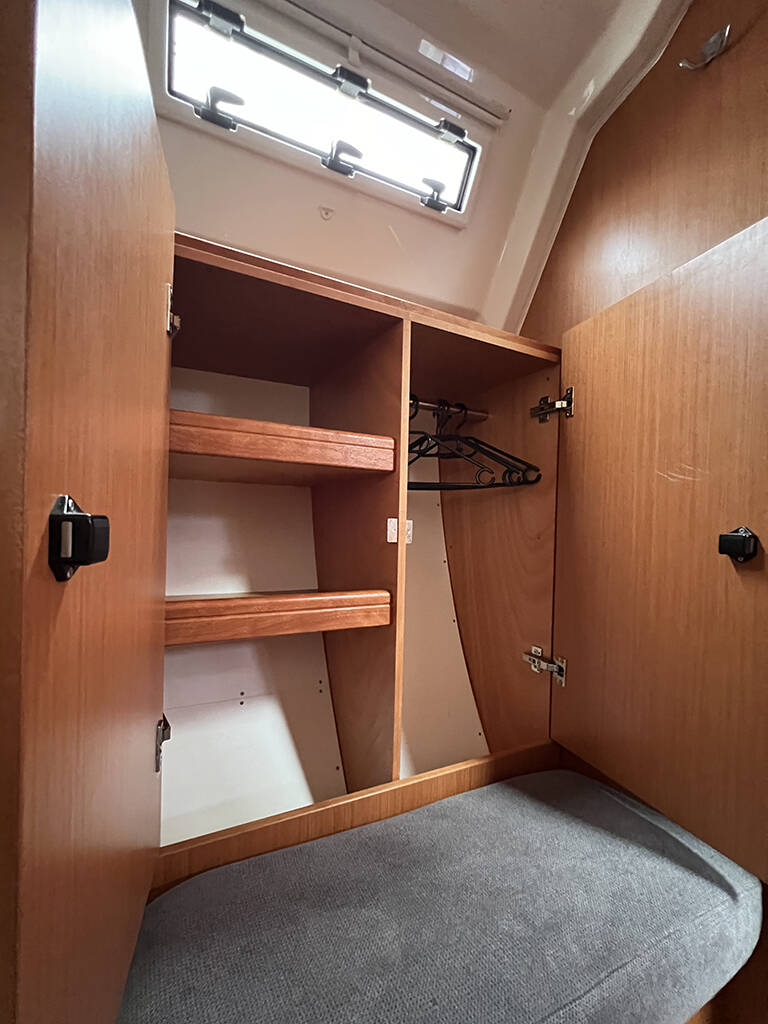 Sailing yacht Bavaria Cruiser 41 Levant