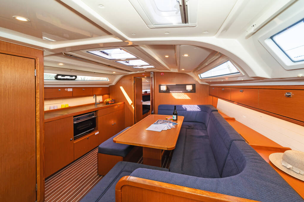 Sailing yacht Bavaria Cruiser 41 Altair