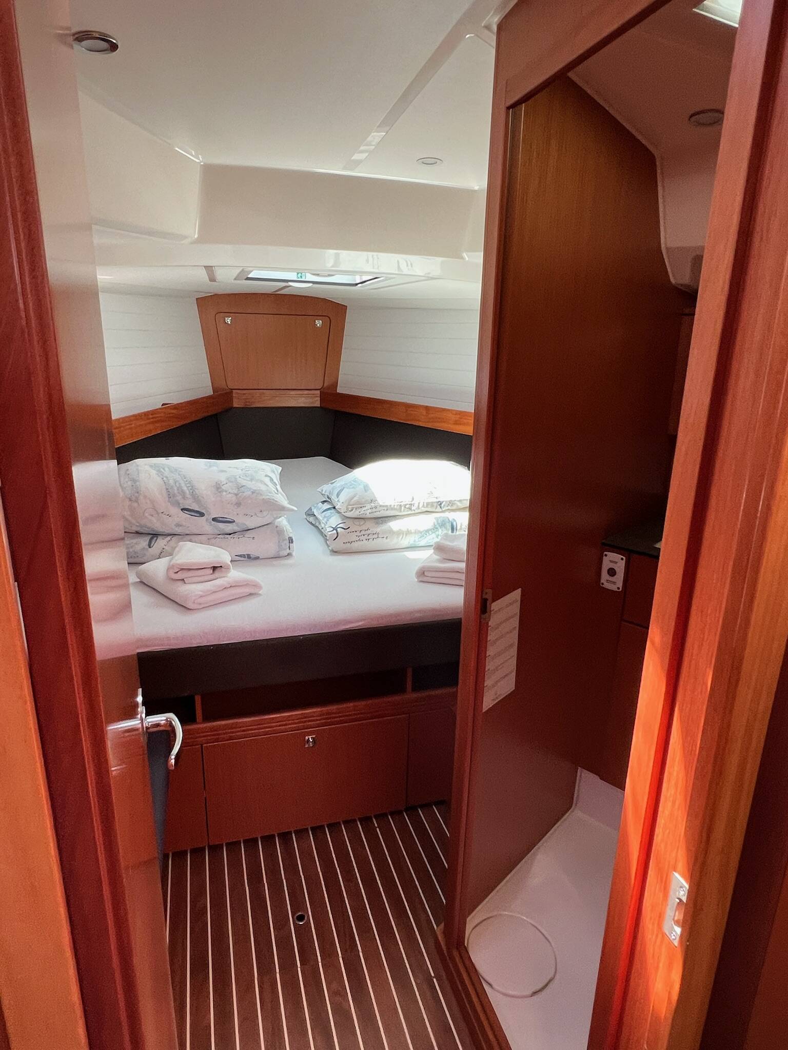 Sailing yacht Bavaria Cruiser 41 Enja