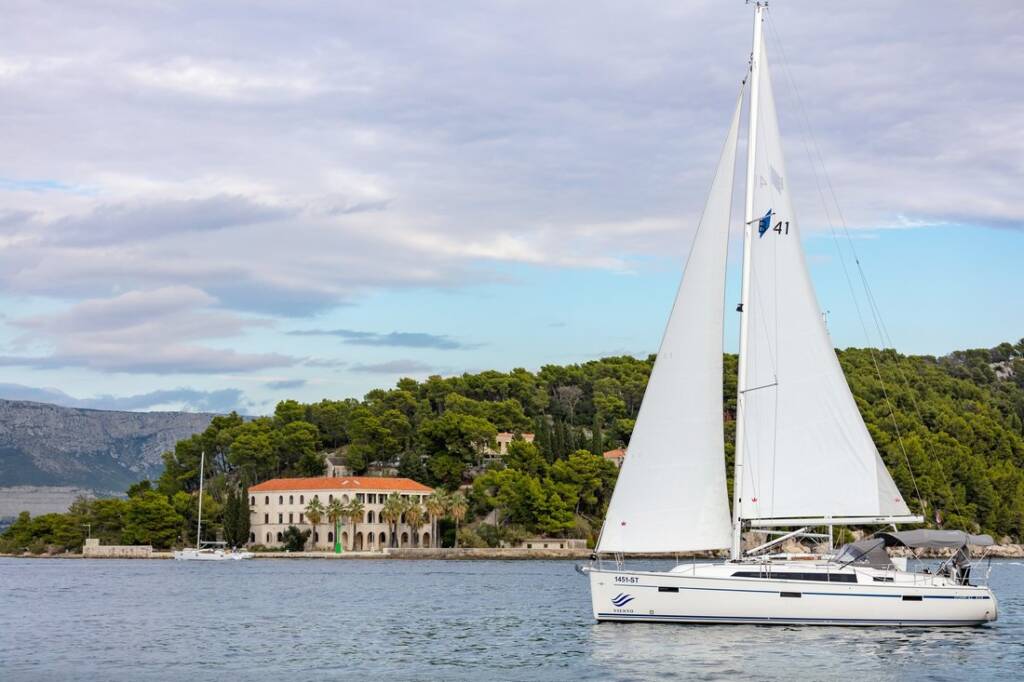 Sailing yacht Bavaria Cruiser 41 Nina