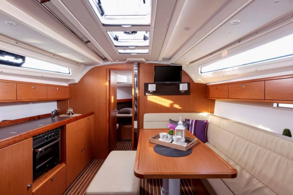 Sailing yacht Bavaria Cruiser 41 Nina
