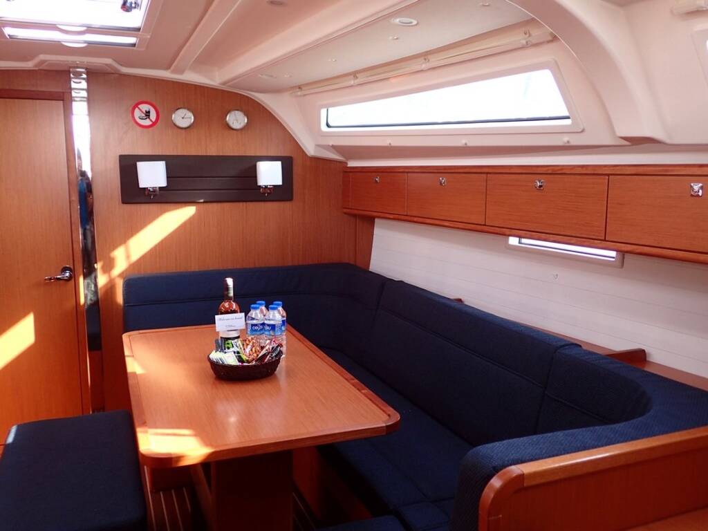 Sailing yacht Bavaria Cruiser 41 Lal