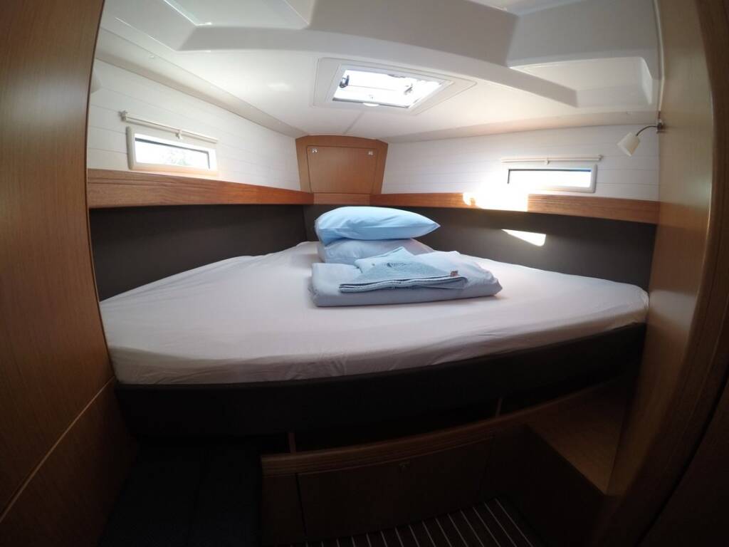 Sailing yacht Bavaria Cruiser 41 Lal