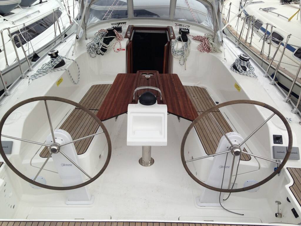 Sailing yacht Bavaria Cruiser 41 Alisahni