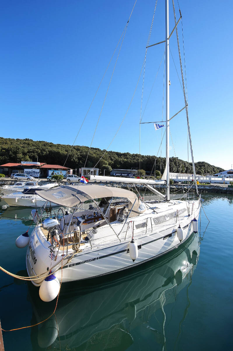 Sailing yacht Bavaria Cruiser 41 