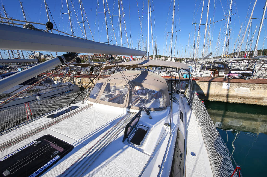 Sailing yacht Bavaria Cruiser 41 