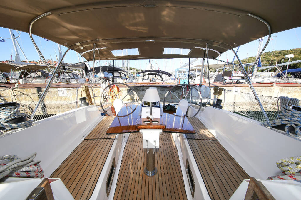 Sailing yacht Bavaria Cruiser 41 