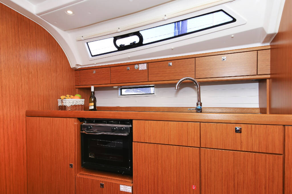 Sailing yacht Bavaria Cruiser 41 