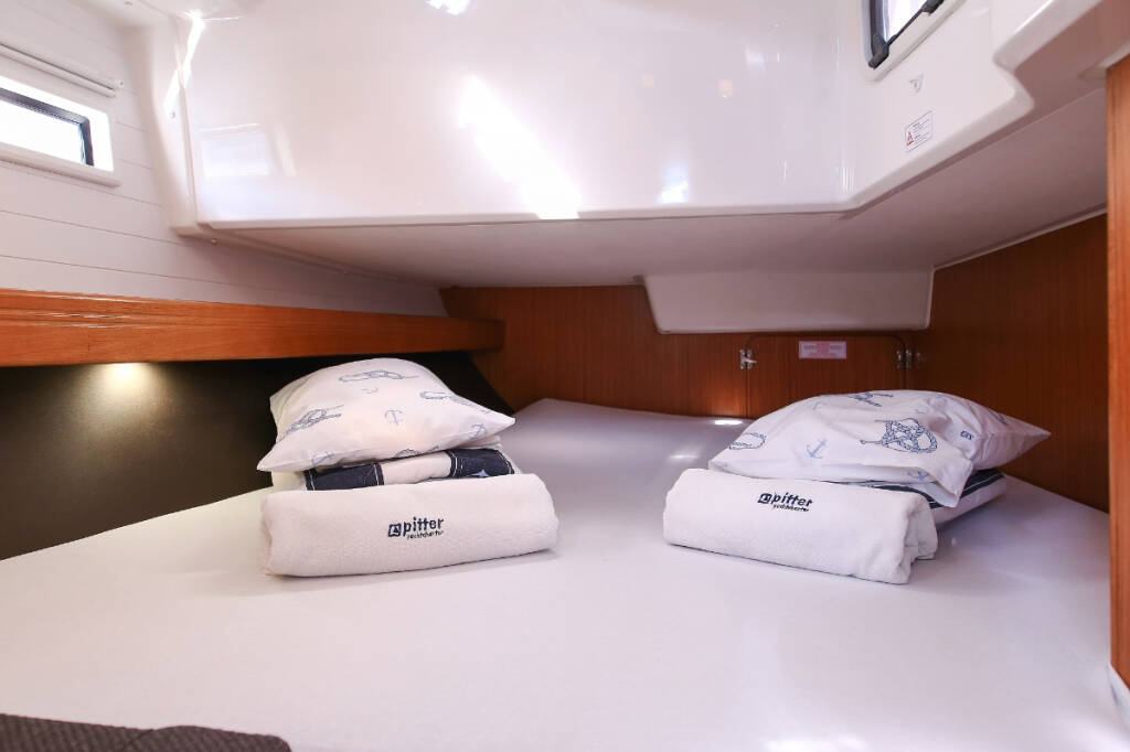 Sailing yacht Bavaria Cruiser 41 