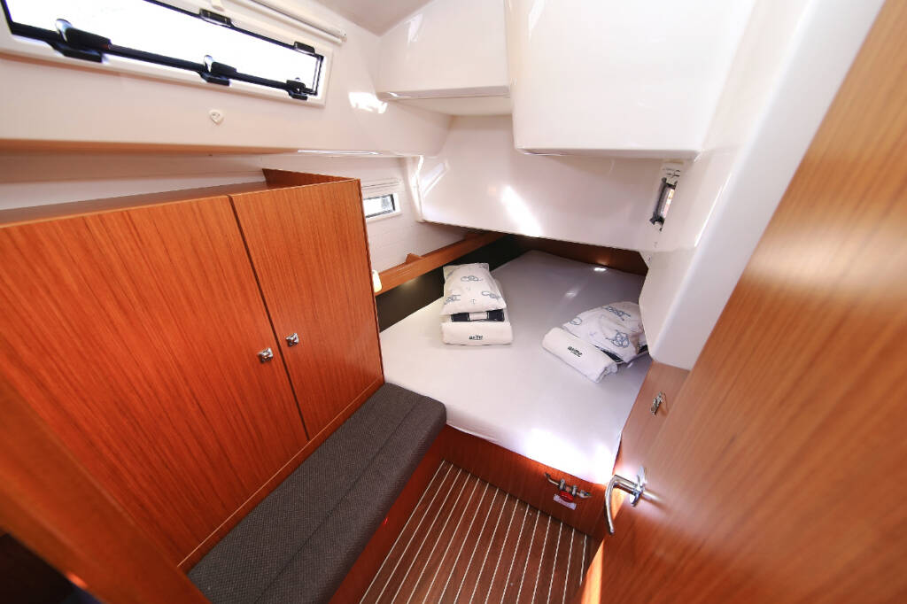 Sailing yacht Bavaria Cruiser 41 