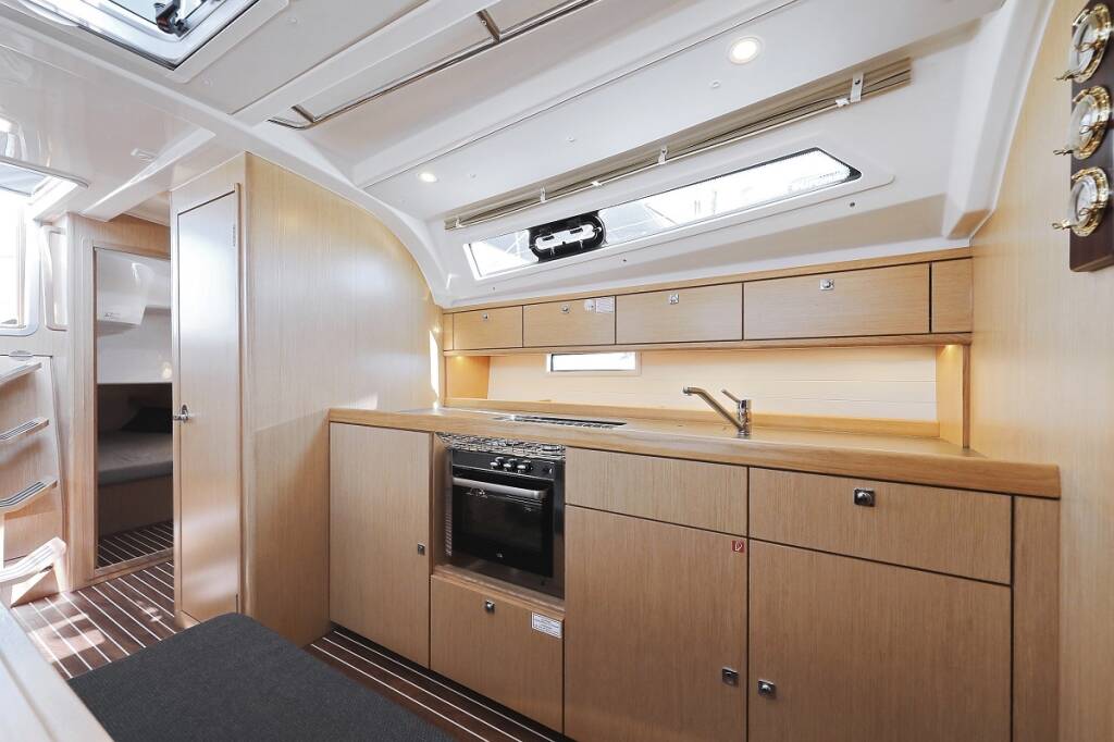 Sailing yacht Bavaria Cruiser 41 Hemonaty