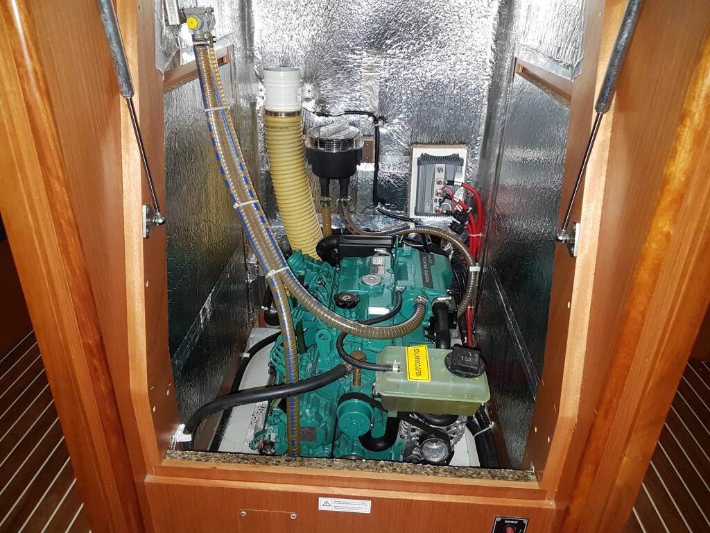 Sailing yacht Bavaria Cruiser 41 Marea