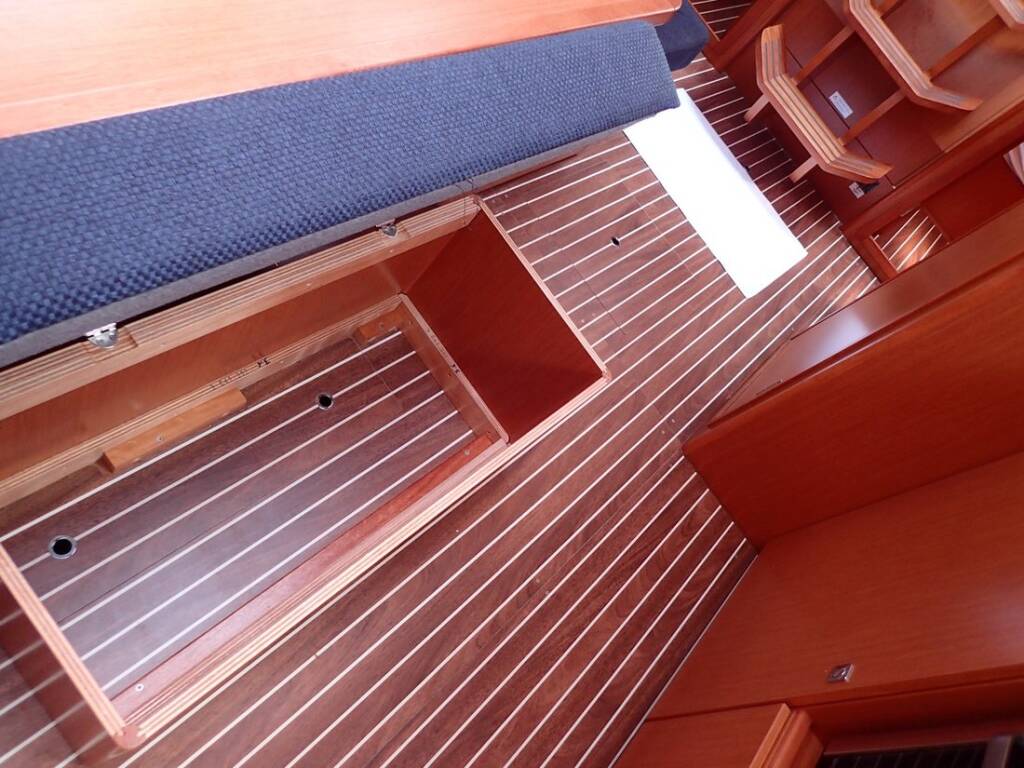 Sailing yacht Bavaria Cruiser 41 Cadenza