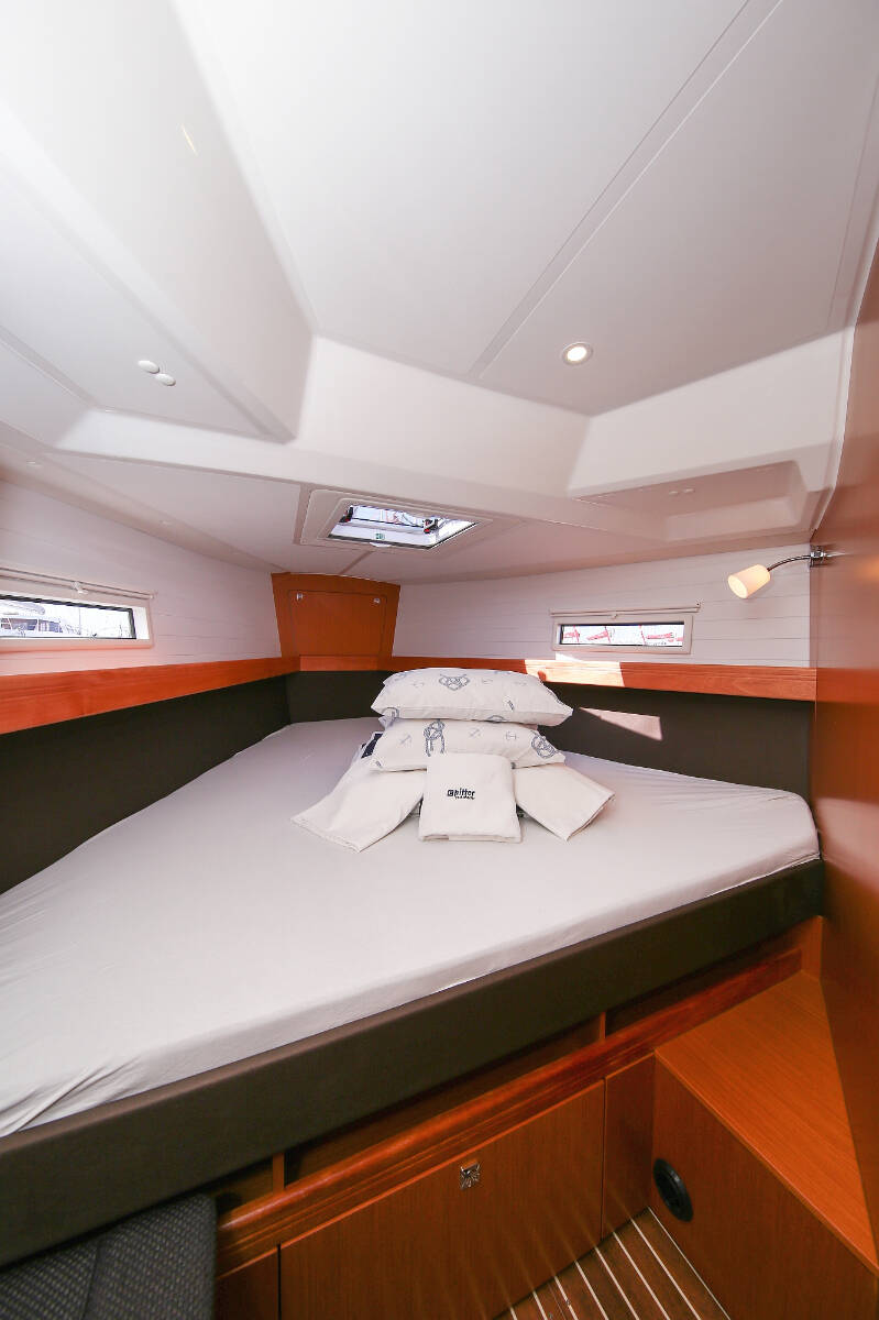 Sailing yacht Bavaria Cruiser 41S Kraljevna (19)