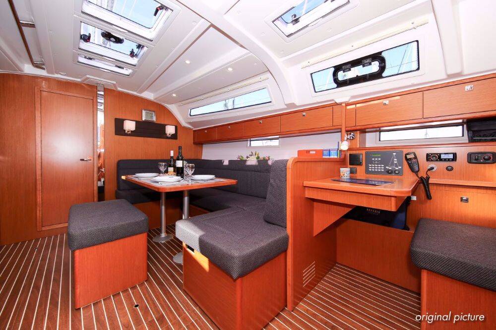 Sailing yacht Bavaria Cruiser 41S Viviane II (12)