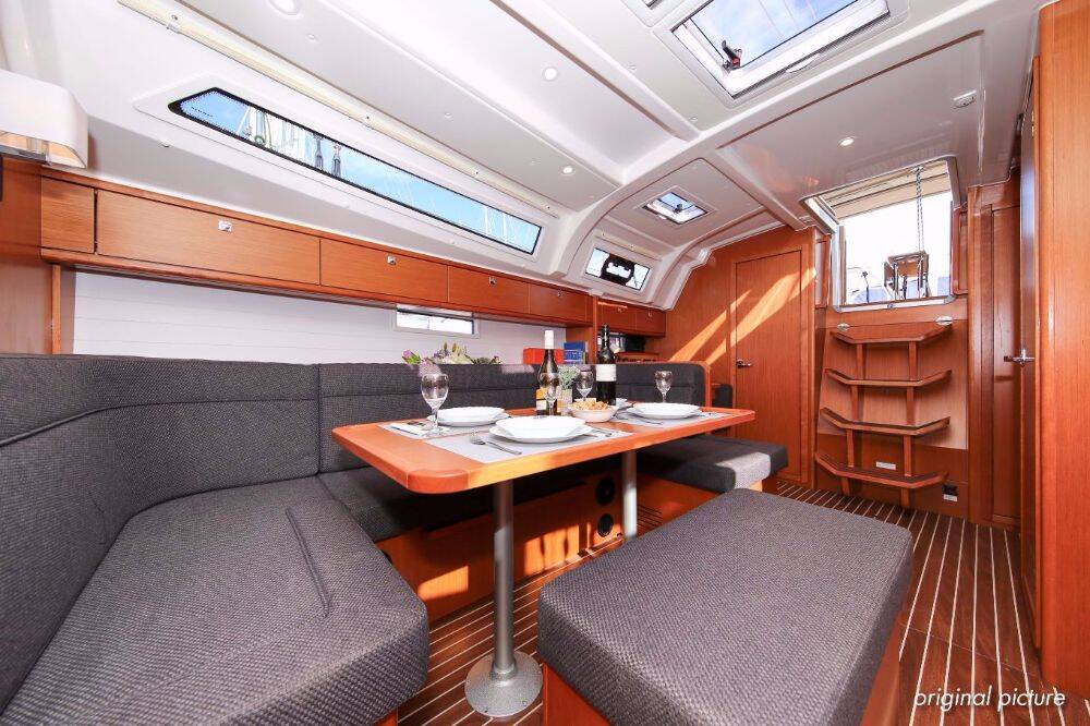 Sailing yacht Bavaria Cruiser 41S Viviane II (12)